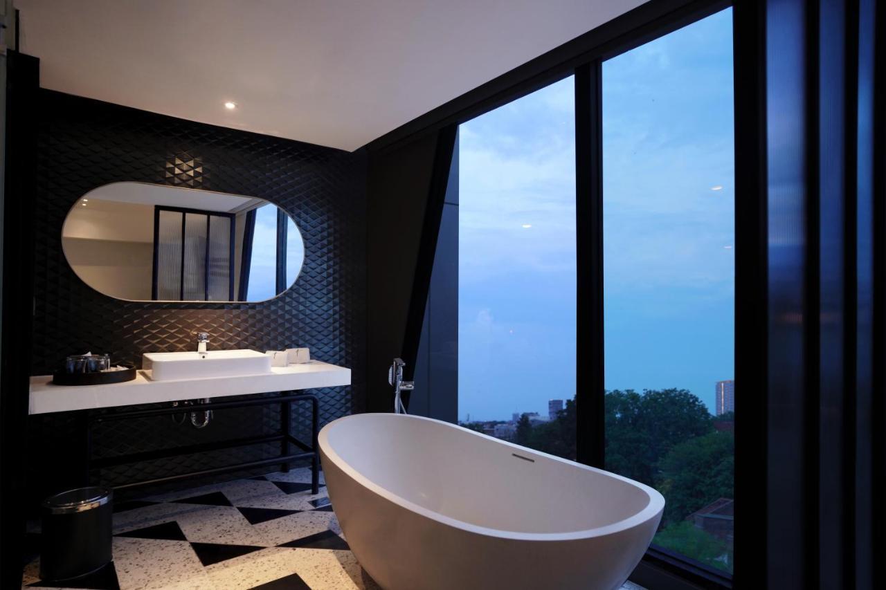 Awann Sewu Boutique Hotel And Suite Semarang Exterior photo