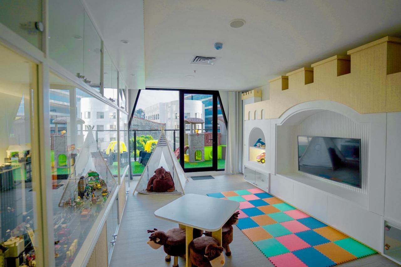Awann Sewu Boutique Hotel And Suite Semarang Exterior photo