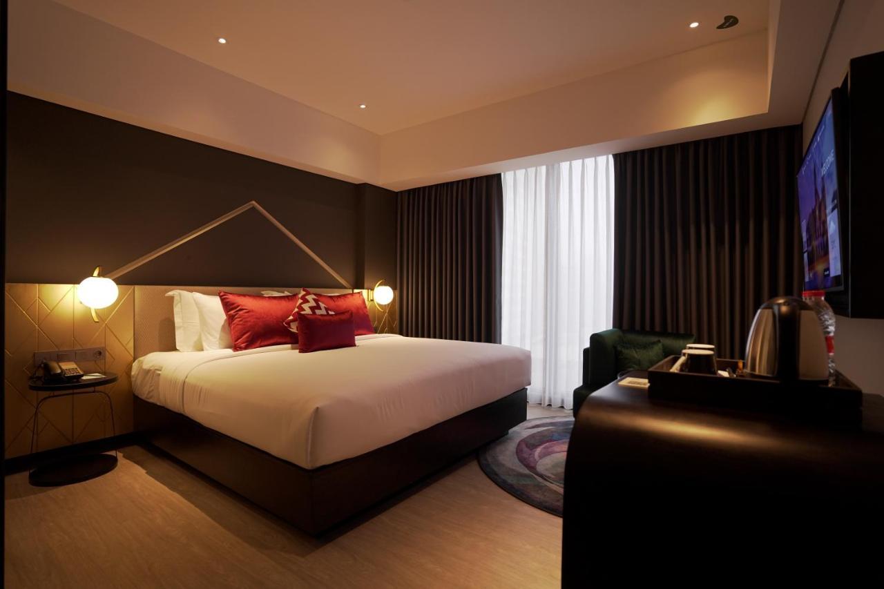 Awann Sewu Boutique Hotel And Suite Semarang Exterior photo